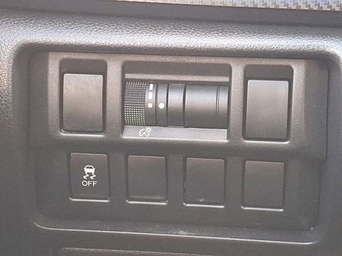 Used 2019 Subaru Crosstrek 2.0i Premium w/ Popular Package #3 image 26