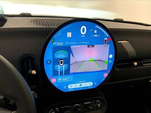 Certified 2025 MINI Cooper S image 17