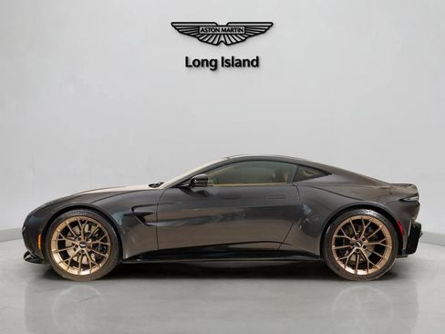 Used 2025 Aston Martin V8 Vantage Coupe RWD image 7