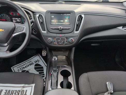 Used 2017 Chevrolet Malibu LS image 17