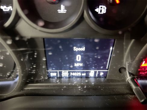 Used 2021 Chevrolet Silverado 2500 Custom w/ Custom Value Package image 12