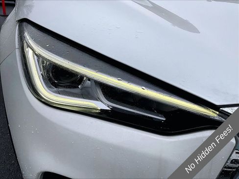 Used 2019 INFINITI QX50 Luxe w/ Navigation Package FWD image 26