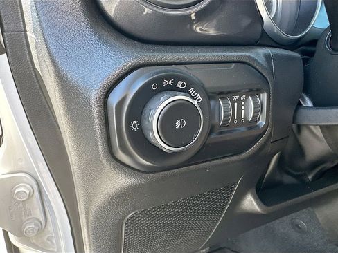 Used 2022 Jeep Wrangler Unlimited Sport image 10