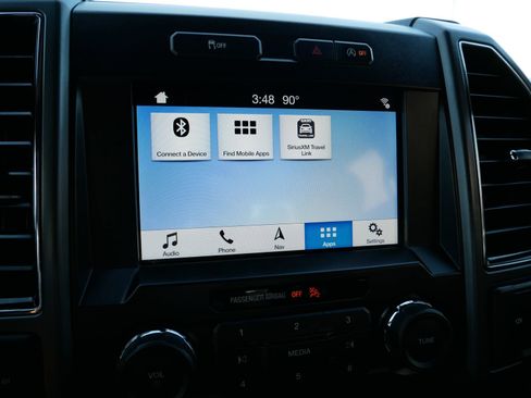 Used 2019 Ford F150 XLT w/ Equipment Group 302A Luxury image 15