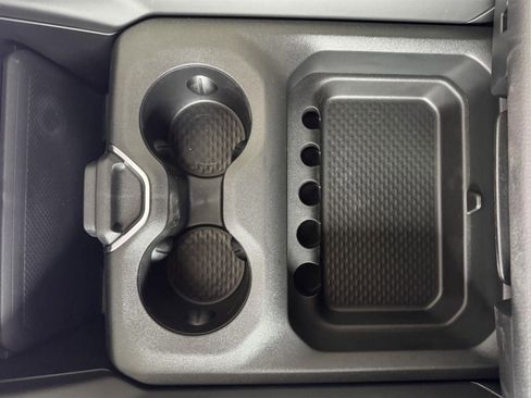 New 2026 RAM 2500 Big Horn AWD/4WD image 25