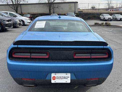 Used 2023 Dodge Challenger SXT w/ Plus Package image 5