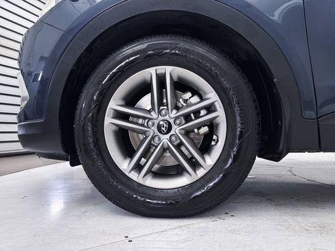 Used 2017 Hyundai Santa Fe Sport image 12