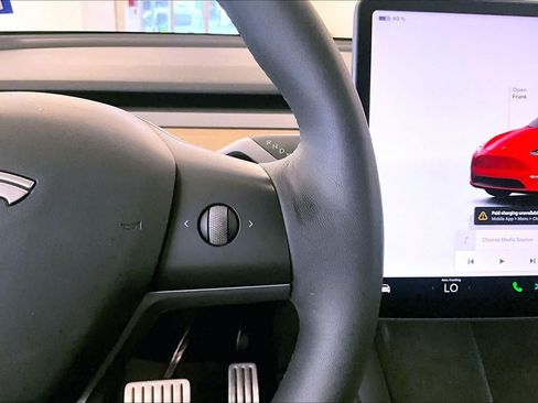 Used 2022 Tesla Model Y Performance AWD/4WD image 22