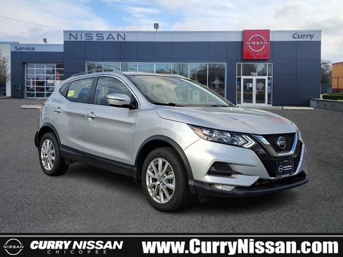 Used 2022 Nissan Rogue Sport SV AWD/4WD image 1