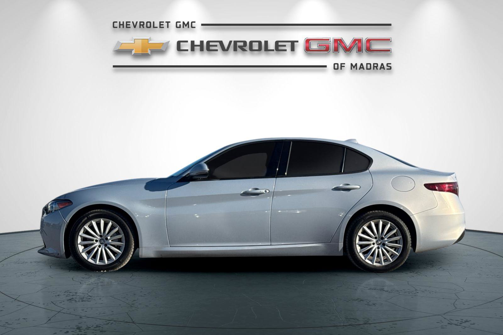 Used 2023 Alfa Romeo Giulia Sprint AWD/4WD image 6
