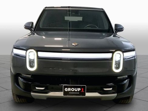 Used 2025 Rivian R1S Adventure AWD/4WD image 3