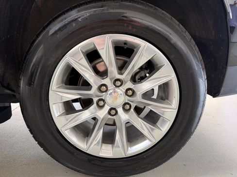 Used 2021 Chevrolet Suburban Premier AWD/4WD image 31