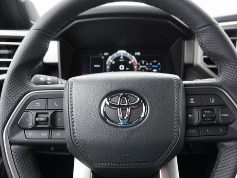 New 2025 Toyota Tundra Limited image 28