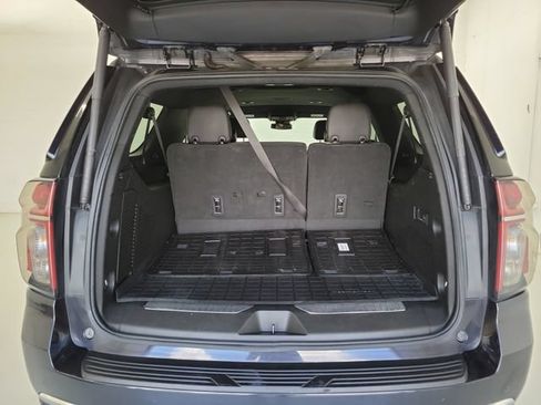 Used 2023 Chevrolet Suburban Premier AWD/4WD image 9