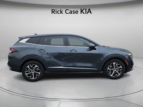 Used 2024 Kia Sportage EX image 4