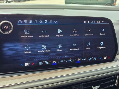 Used 2025 Chevrolet Tahoe Premier AWD/4WD image 31