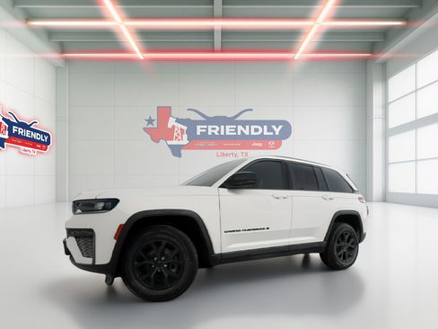 New 2026 Jeep Grand Cherokee Laredo image 27