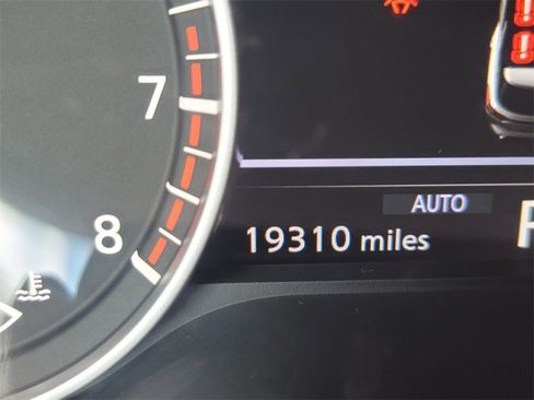 Used 2024 Nissan Pathfinder SV image 35