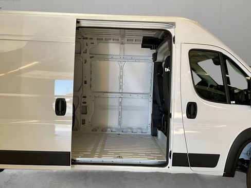 New 2026 RAM ProMaster 3500 w/ Convenience Group image 17