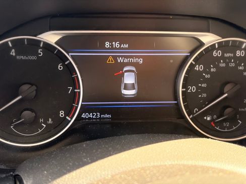 Certified 2024 Nissan Altima 2.5 SV FWD image 8