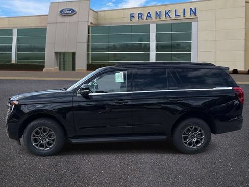 New 2026 Ford Expedition Active RWD image 4