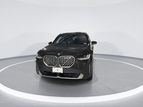 Used 2025 BMW X3 xDrive30i w/ Premium Package image 3