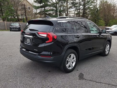 Certified 2022 GMC Terrain SLE w/ Driver Convenience Package image 8