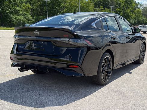 New 2026 Nissan Sentra SR FWD image 5