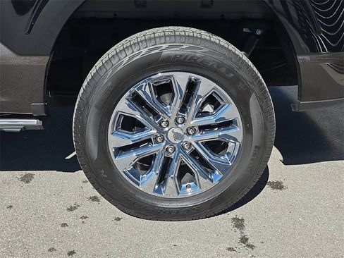 Used 2024 Ford F150 King Ranch w/ FX4 Off-Road Package image 11