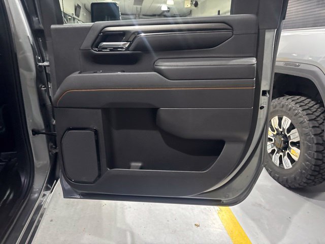 Used 2025 GMC Sierra 2500 AT4 AWD/4WD image 38