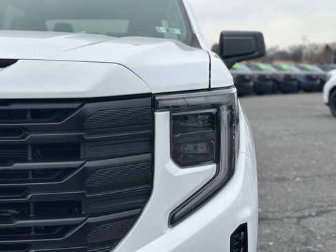 New 2026 GMC Sierra 1500 Pro w/ Graphite Edition image 28