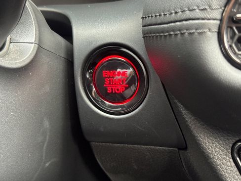 Used 2024 Honda HR-V LX image 17