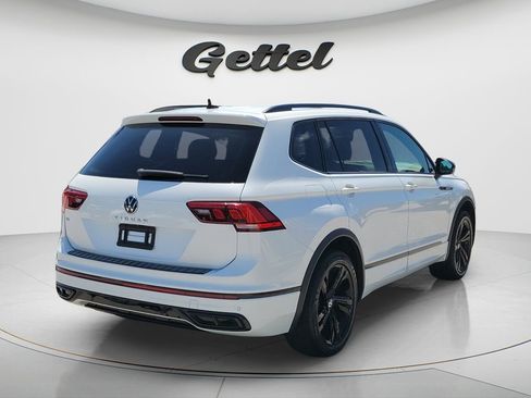 Used 2023 Volkswagen Tiguan SE R-Line image 5