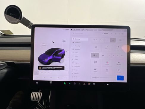 Used 2023 Tesla Model Y Performance image 26