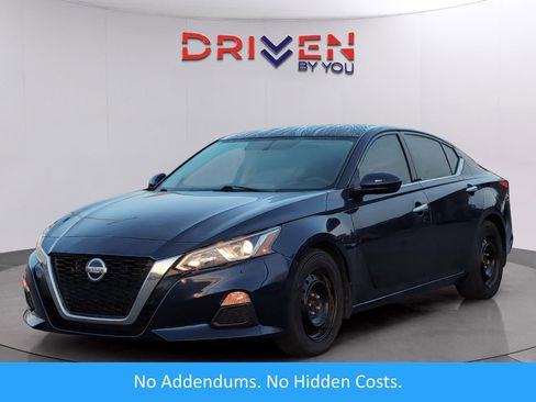 Used 2019 Nissan Altima 2.5 S image 1