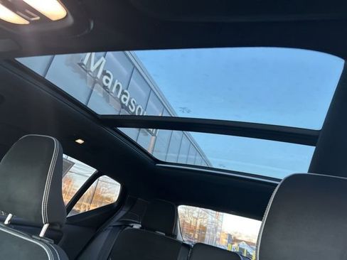 Certified 2025 Volvo XC40 B5 Plus image 27