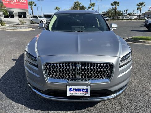 Used 2021 Lincoln Nautilus FWD w/ Equipment Group 101A image 9