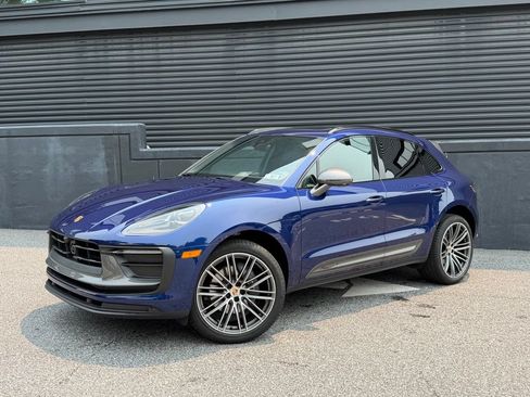 Certified 2026 Porsche Macan Turbo AWD/4WD image 6