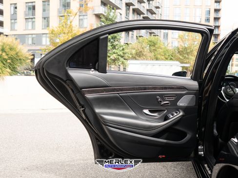 Used 2018 Mercedes-Benz S 560 Sedan image 47