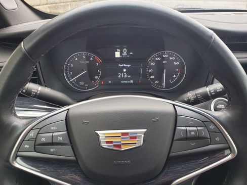 Used 2023 Cadillac XT5 Premium Luxury w/ LPO, Floor Liner Package image 21