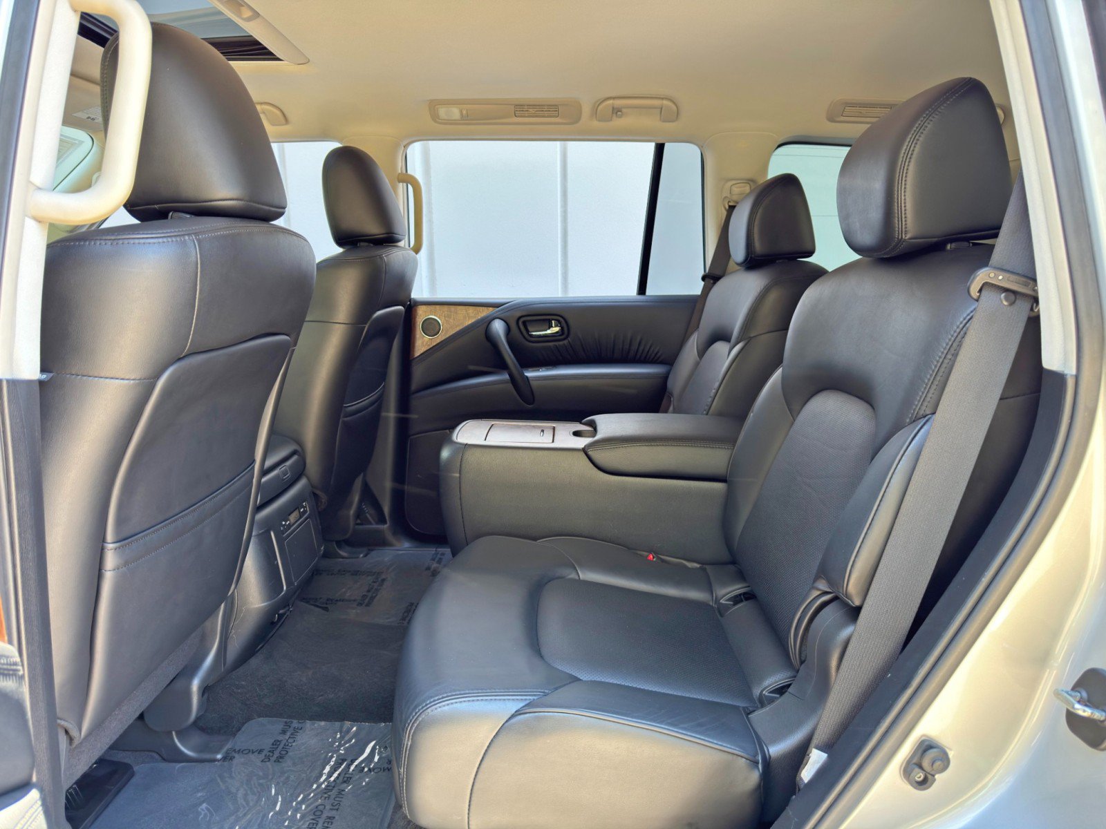Used 2021 Nissan Armada SL w/ Captain's Chairs Package AWD/4WD image 44