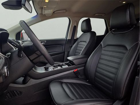 Used 2020 Ford Edge SEL w/ Convenience Package FWD image 13