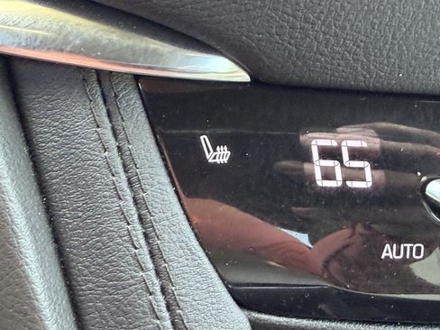 Used 2023 Cadillac XT5 Sportv AWD/4WD image 28