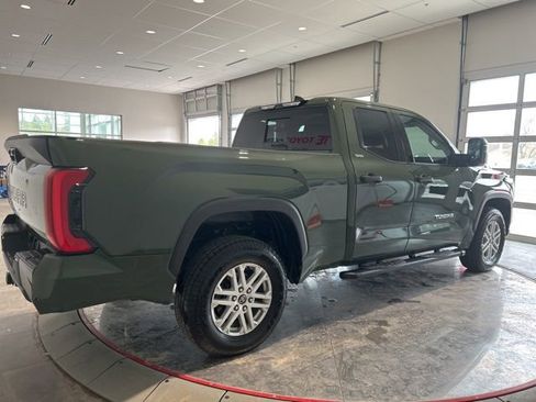 Certified 2022 Toyota Tundra SR5 w/ SR5 Convenience Package AWD/4WD image 7