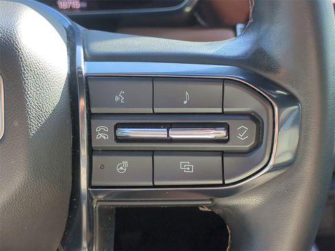 Used 2023 GMC Canyon AT4 w/ AT4 Premium Package image 27