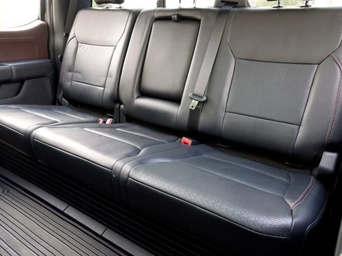 Used 2022 Ford F150 Lariat w/ Max Trailer Tow Package image 11