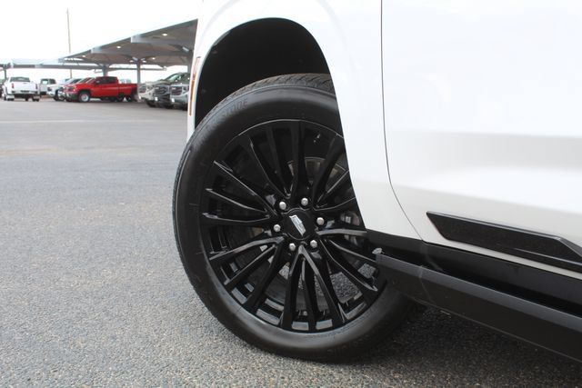 Used 2025 Cadillac Escalade ESV Sport Platinum w/ LPO, Floor Liner Package AWD/4WD image 13