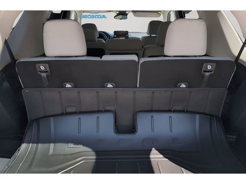 Used 2024 Honda Pilot LX image 17