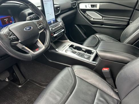 Certified 2020 Ford Explorer ST w/ ST Street Pack image 11