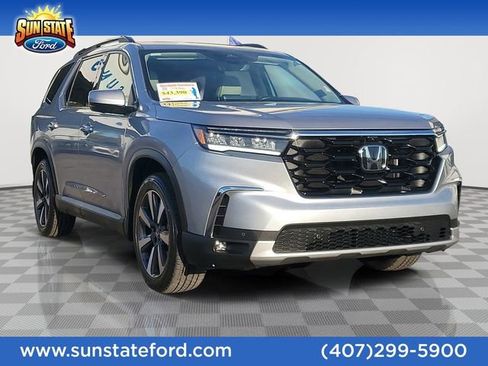 Used 2024 Honda Pilot Elite image 1